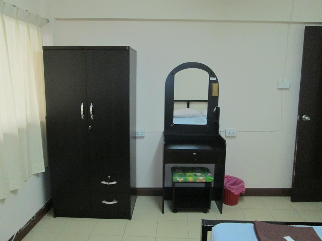Lee House Inn Bangkok Chambre photo