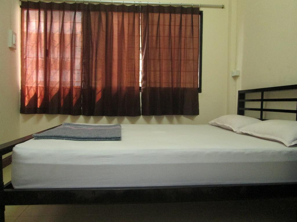 Lee House Inn Bangkok Chambre photo
